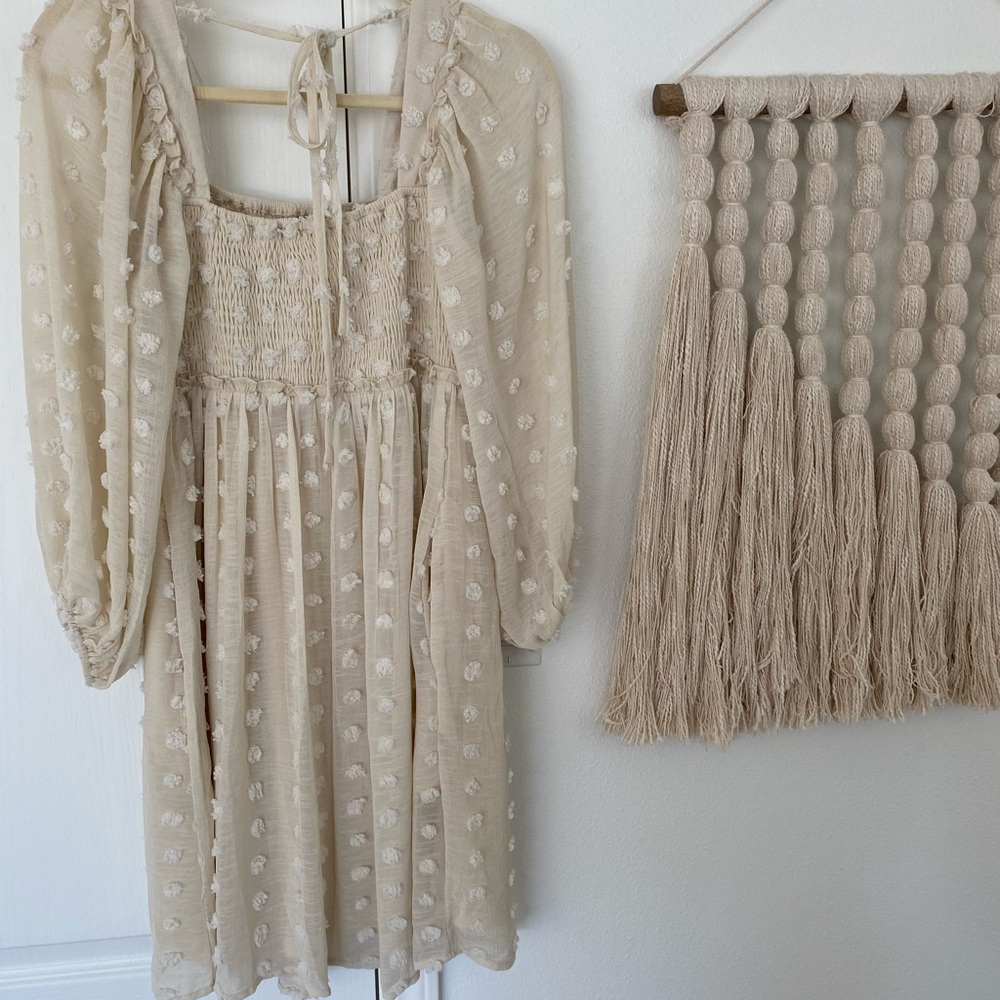 VICI beige Pom dress